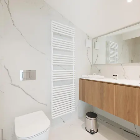 Callista Apartament *