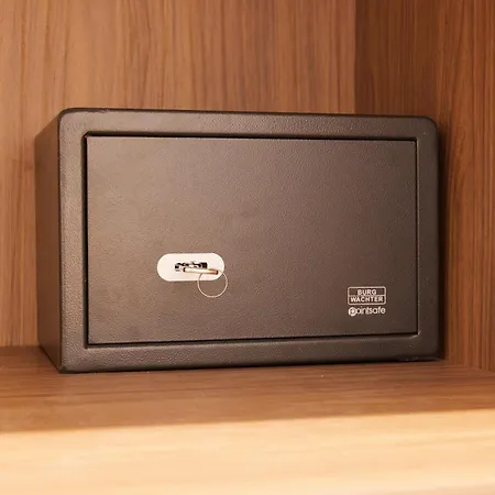 Callista Мантон