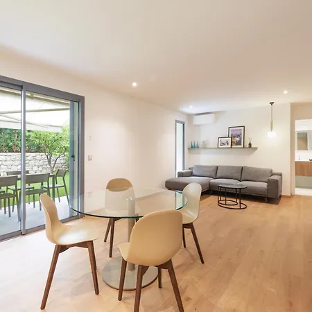 Callista Апартаменти *