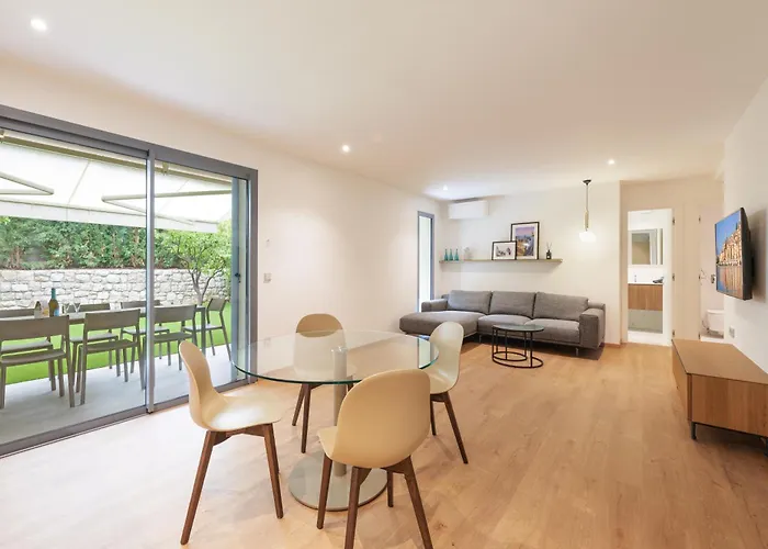 Callista Appartement *