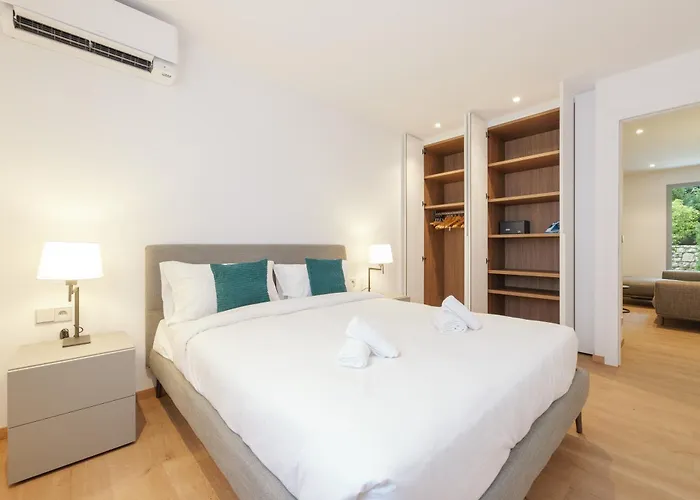 Callista Appartement *